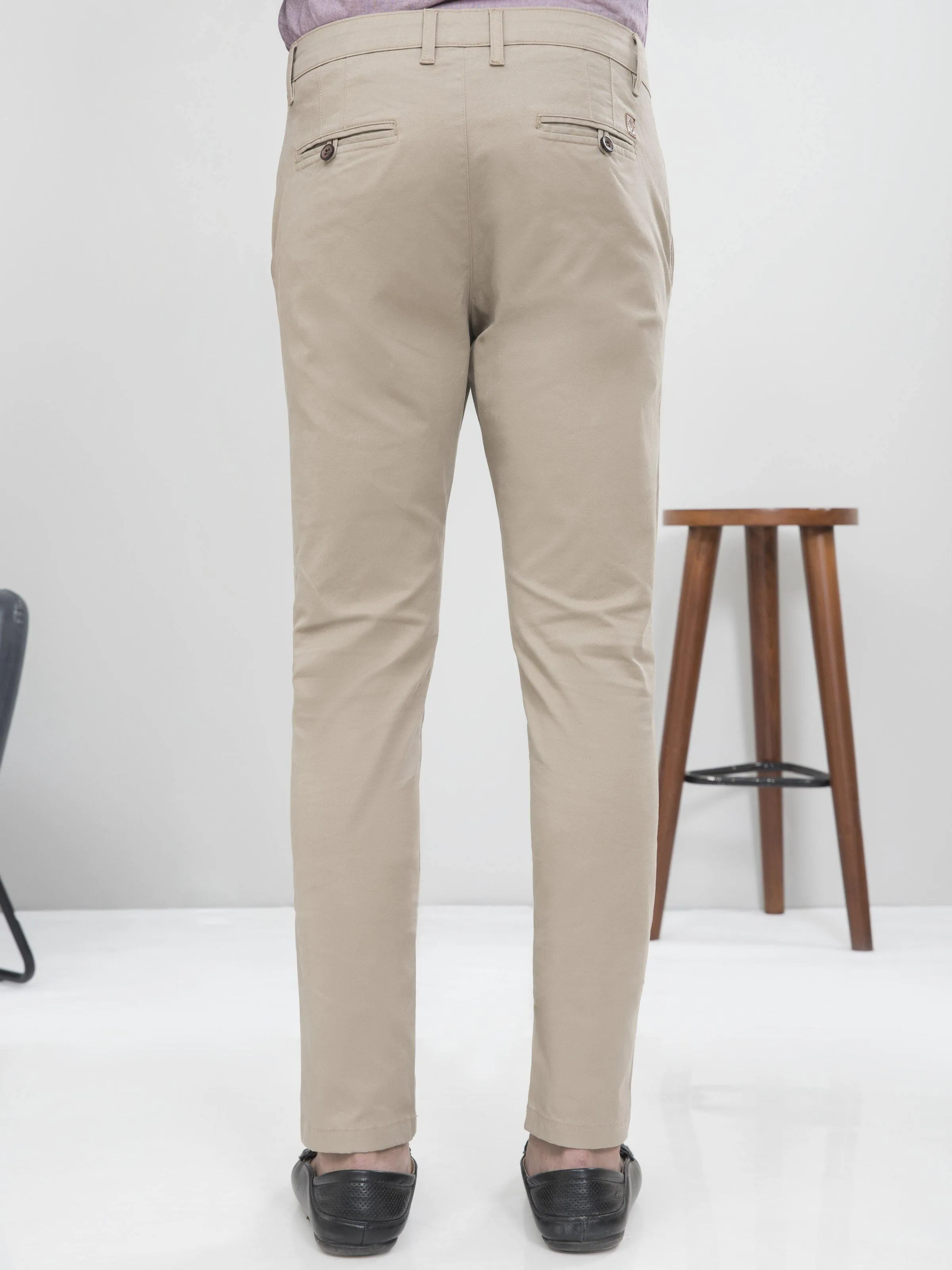 CASUAL PANT SLIM FIT LIGHT BROWN