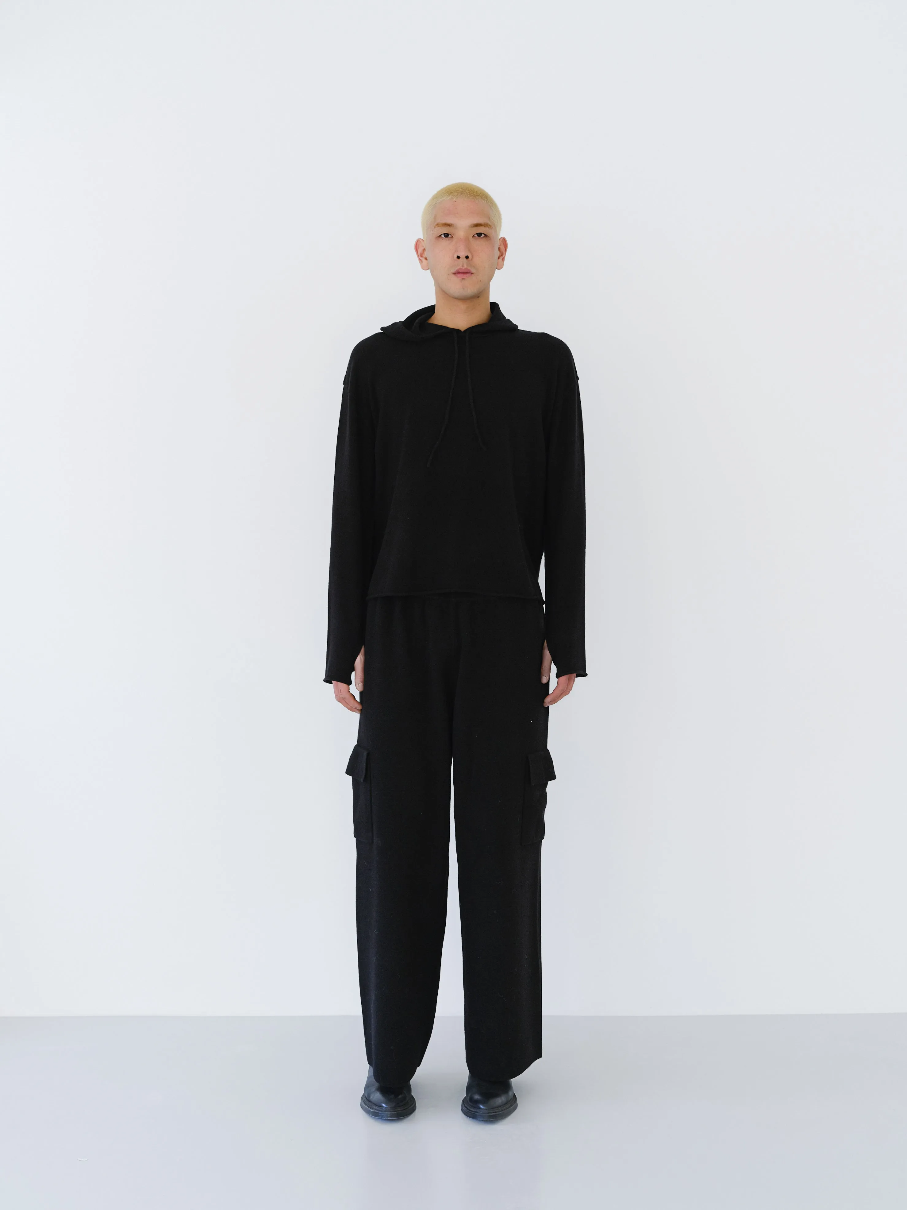 (EQUILIBRIUM) (UNISEX) ETHAN CASHMERE WOOL KNIT PANTS (BLACK)