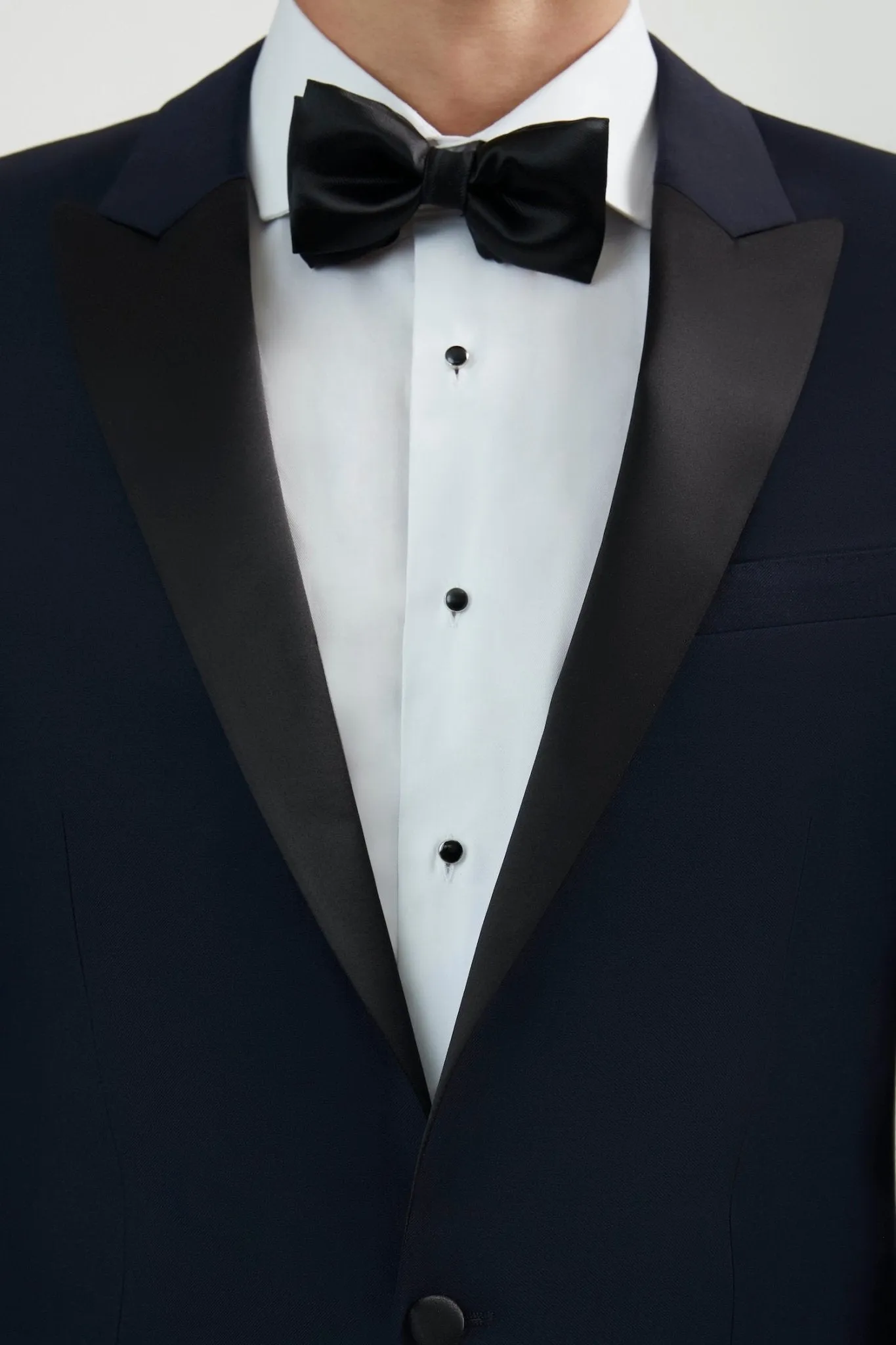 Luxurious 100% Super Fine Wool Italian Navy Blue Peak Lapel Tuxedo