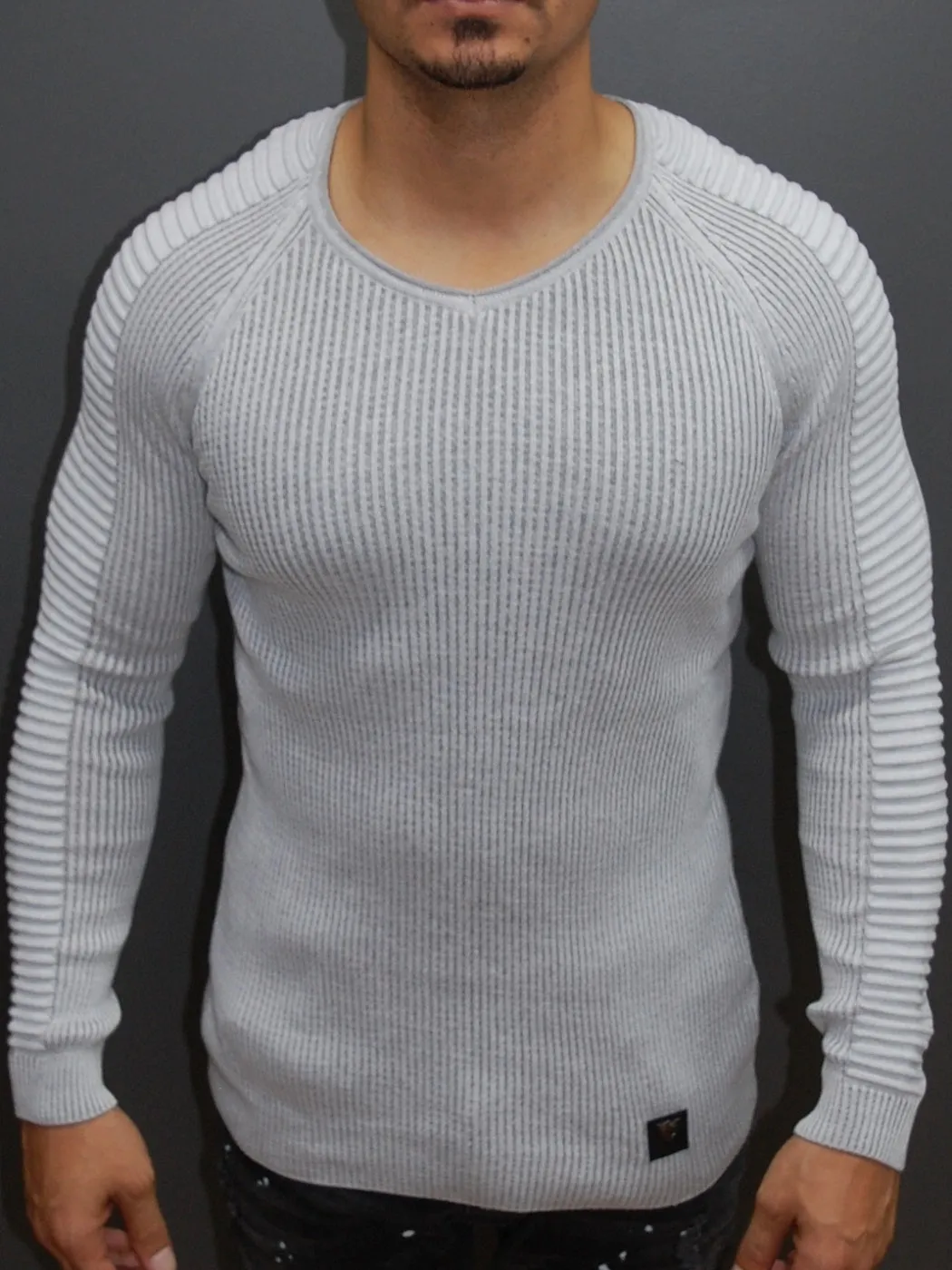 R&R Men Stylish Side Arm Ribbed V Neck Sweater - White